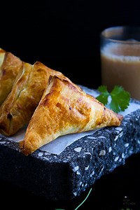 Keema Samosa | Minced Meat Samosa | Video - Nish Kitchen