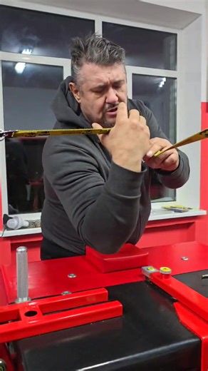 Pronator training with a belt connected to ARM2 and ARM3 teaches you to maintain control from start to finish. Constant tension, precise angles, and full forearm engagement translate directly to table performance. 👉 Build powerful pronation – armwrestlingshop.com | PAL - Professional Armwrestling League