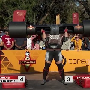 Mikhail Shivlyakov and Laurence Shahlaei went head-to-head in the ol' Log Lift 💪 | SBD World’s Strongest Man