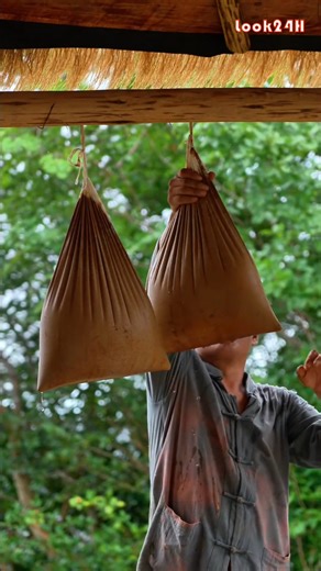 409K views · 8.3K reactions | Copper kettle making skills #Intangible Heritage Project #HundredYoungIntangible Heritage Project #Intangible Heritage Guardian | Look24H | Facebook