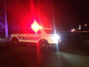 Crash cuts power to 1600 AEP customers