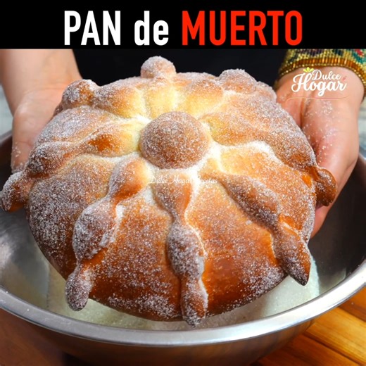 🔴PAN de MUERTO 2024 Pan tradicional Mexicano para acompañar tus ALTARES y OFRENDAS en la celebración del DÍA de MUERTOS. The Mexican bread that celebrates dead. Aprende a preparar el tradicional Pan de Muerto mexicano en casa con esta receta fácil y paso a paso. Ideal para celebrar el Día de Muertos con sabor auténtico. En este video te muestro cómo hacer pan de muerto casero, con todos los ingredientes, tips y secretos para lograr una textura esponjosa y ese sabor inconfundible con toque de na