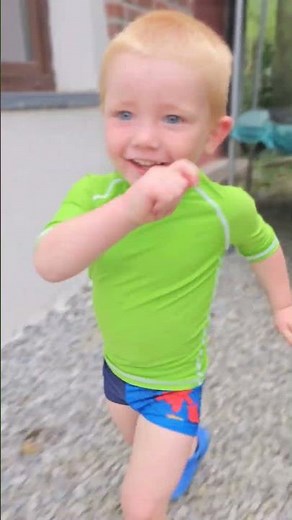 Valou joue à cache cache #cachecache #enfant #papa #mignon