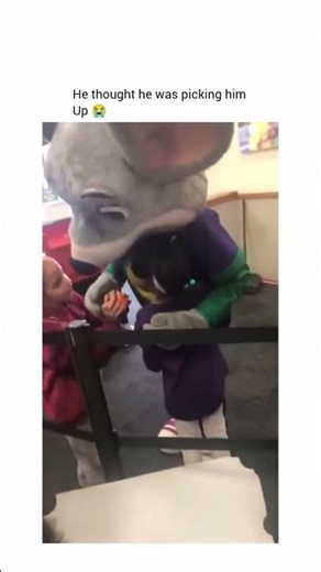 The Chuck E. Cheese Fail You Didn’t See Coming! 🐭😂