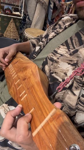 “Sape”, a traditional Borneo-origin string instrument resembling a lute or guitar. 🎸 #sape #motherlandph #animatierraph #drumcircleph #dyandipercussionph #wearamu | Motherland PH