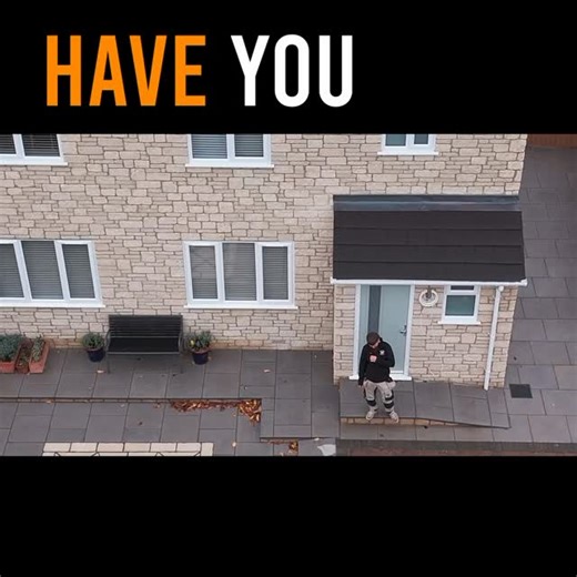 Step inside our first new build ☝️ This granny annex began as an empty patch of land. Now it’s a self-contained home, built from the ground up. It’s been a journey managing our first new build project but the finished piece is stunning! Wouldn’t you agree? If you’re looking to add living space to your property… Whether that’s a new build, extension, garage conversion or garden room. Drop us a message and let’s build it right 💪 #Carpentry #NewBuild #GrannyAnnex | Scott Munro Carpentry