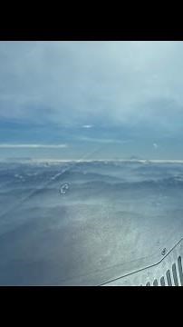 SNOW ON THE RUNWAY ❄️ EXTREME COLD WEATHER LANDING!