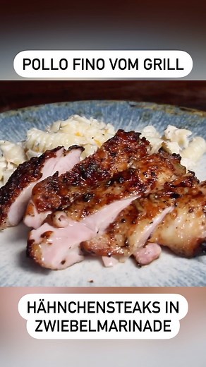 0815BBQ by Markus Kaufer on Instagram: "Pollo Fino vom Grill - Hähnchensteaks in Zwiebelmarinade ZUTATEN: 4 ausgelöste Hähnchenkeulen (Pollo Fino) 2 große Zwiebeln 1 EL Salzflocken 1 EL Pfeffer 1 EL Majoran 1 EL Thymian 4 Lorbeerblätter Für den Nudelsalat: 250g Nudeln 300g Geflügelsalat Salz, Pfeffer 1 Schuss Essig 🔥🔥🔥 Great BBQ-Content every day! Follow us: @0815BBQ Tag us [0815BBQ] to be featured! 🔥🔥🔥 #meat #pollo #chicken #pollofino #bacon #feedfeed #bbq #chickenbreast #hähnchen #meatlo