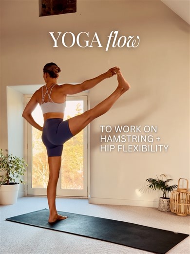 Creative yoga sequence inspiration. Flow with me towards Extended Hand To Big Toe Pose (Utthita Hasta Padangusthasana). This mini flow will help stretch your hamstrings and inner thighs, open up the hips, strengthen the legs and challenge your balance. Enjoy x #yoga #creativeyogasequencing #yogainspiration #yogaideas #yogasequence #yogatransition #vinyasaflow #yogaflow #yogaflows