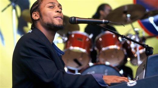 Ten Classic D’Angelo Deep Cuts, From Prince Covers to Duets With Erykah Badu and Lauryn Hill