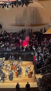 Protesters Disrupted Concert 示威者干扰演奏会