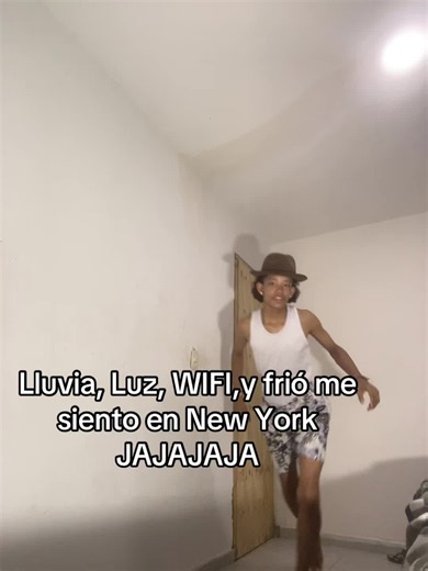 Lluvia, luz, WiFi y frío: me siento en New York