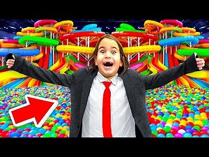 KLEINER JUNGE eröffnet XXL SPIELEPARADIES und das passierte...