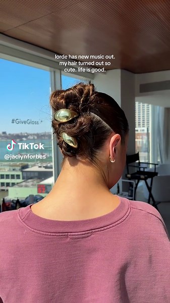 New Cute Updo Hairstyles Inspired by Lorde's Music