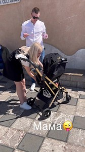 Мама vs Татко 😁🙈 Позната ли Ви е ситуацията ? 👶🏻😁🤔 А количка Twister, със своята въртяща се на 360° седалка, ще улесни всички родители ! 👌🏻😉 | Chipolino