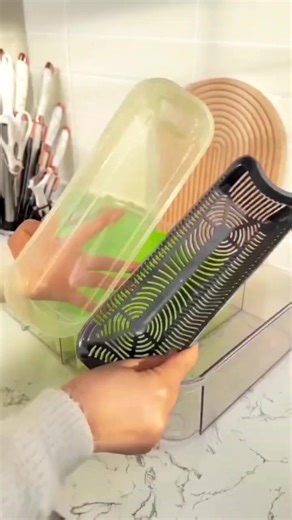 Vegetable cutter Easy to use #onlineshopping #businessowner #vegetablecutter #kitchenessentials #audience