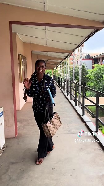 High School Life: A Day in My School Vlog