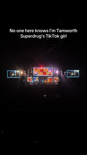 Classic #madness #houseoffun #baggytrousers #ukska #twotone