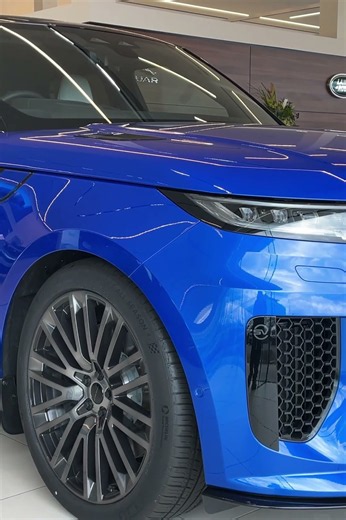 The Ultimate Range Rover Sport? 4.4 V8 SV in Velocity Blue