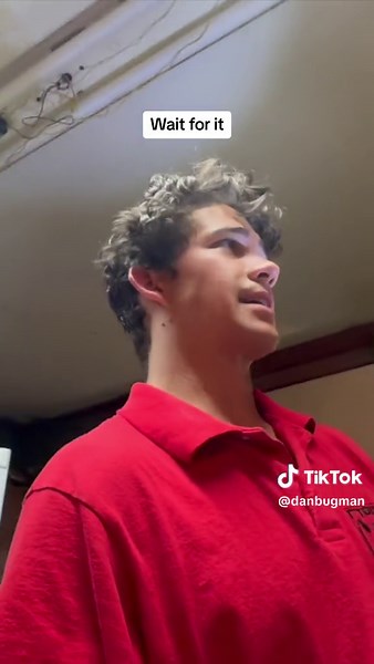 Treating an Insaine Cockroach Hiding spot!!! #pestcontrol #cockroaches | How To Get Rid Of Roaches