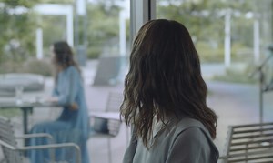 黒沢清監督が「現代ホラーのスタンダード」と絶賛した心理サスペンス・スリラー 映画『STRANGERS』予告編