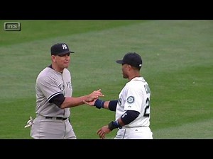 NYY@SEA: A-Rod tries to distract Cano on groundout