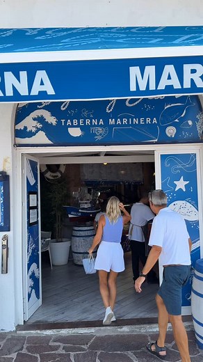 ⚓️🐟 En Agua y Sal, tu Taberna Marinera en Playa San Juan, comenzamos la semana con lo mejor del mar: pescado y marisco fresco recién llegado. 🦑🦐 El plan perfecto para disfrutar frente al océano. 🌊 ¿Te vienes a probarlo? 😍 #AguaySal #TabernaMarinera #PlayaSanJuan #PescadoFresco #MariscoFresco #SaborAlMar | Restaurante Agua y Sal PLAYA SAN JUAN
