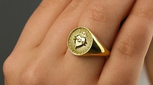 Gold Sacred Heart Signet Ring: Catholic Jewelry - Etsy
