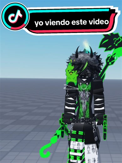 Viendo Video de Roblox y Corazones de Mujeres y Hombres