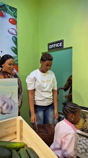 Getrude Mwita on Instagram: "Mithali 3:13-14 Heri mtu yule aonaye hekima, Na mtu yule apataye ufahamu,Maana biashara yake ni bora kuliko biashara ya fedha, Na faida yake ni nyingi kuliko dhahabu safi. Thank you Daughter for Coming Mjukuu wangu anajua kila kitu 🙌🏽🤭❤️ @qute_mena"