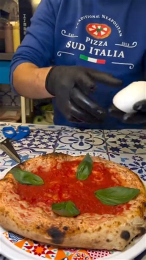 144K views · 1.1K reactions | This is pizza poetry! Soft, airy dough…...