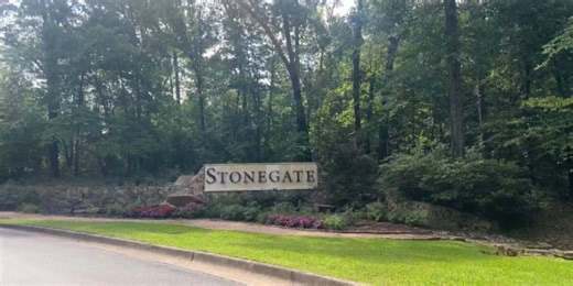 Man found unresponsive in Tyler pool dies