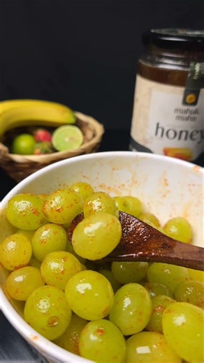 This Simple Grapes Hack Will Blow Your Mind 🍇💥😋 | Tangy Grapes Recipe.#grapes#viral