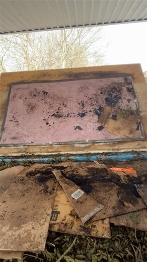 Hillside Sustainable Living on Instagram: "Focusing on What Stirs Beneath… Tending to our Vermiculture aka Worm Farm is a sustainable and extremely beneficial way to ensure successful balance with the overall farm organism. Benefits include: *diverting methane-producing, organic waste deposits in landfills *converting waste into valuable compost with nutrient-rich soil amendments that improve water retention and growth, strengthen disease-resistance and improve microbial life. *reduced costs and