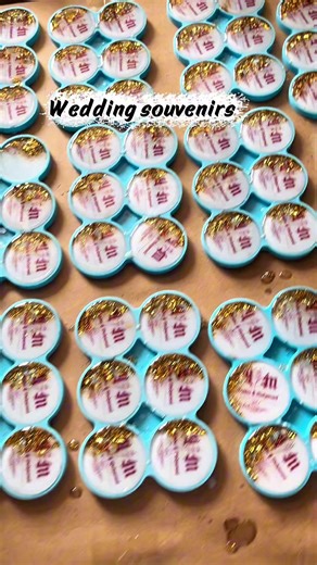 Resin keychains and pens are the best when it comes to souvenirs that are cost effective. Beginner Resinart class - 6th and 7th March, 2026. 📍Accra - Oyarifa Fee: 800gh You do part payment of 100gh to book a slot and settle the rest when you come for the class. To register for the class or to place an order….. ☎️0531186777 #resinartist #resinkeychains #accraghana🇬🇭 #monicsgem #fypシ゚viral We do not take orders or class registrations via TikTok DM’s.