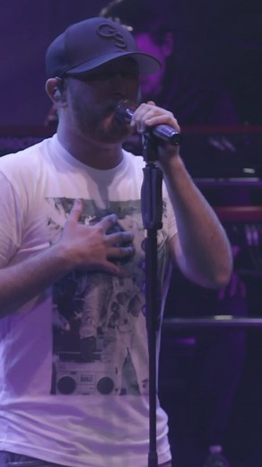 Cole Swindell Break Up in the End Live at Joe's