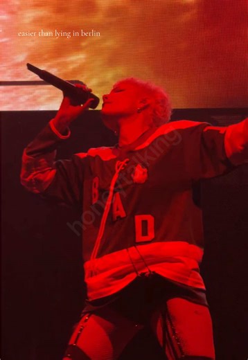 Halsey Concert Highlights: Insane Night in Berlin