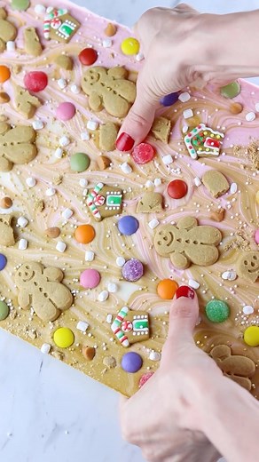 1.9M views · 5.1K reactions | Gingerbread Chocolate Bark  Growing...