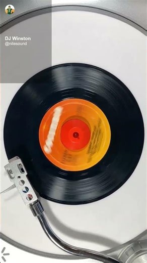 Johnny Duncan - She Can Put Her Shoes Under My Bed (1978)