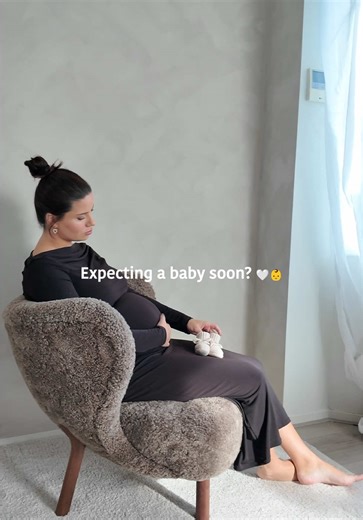 Expecting a baby soon? 🤍👶 The first weeks are all about comfort, ease and feeling prepared. These are the newborn must-haves you’ll actually use every single day ✨ Save this for later & make those first moments extra cozy 🤍 #expectingbaby #pregnancyjourney #newbornessentials #babymusthaves #firsttimeparents #pregnancytiktok #pregnant #baby #newbornbaby #newmom #motherhood #zwanger