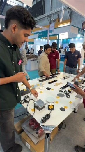 Your office table is outdated… if it doesn’t have this. ⚡ #trendingnow #furniture