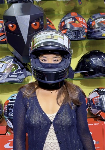 Shoei Glamster Retro Helmet Review and Delivery in Nepal