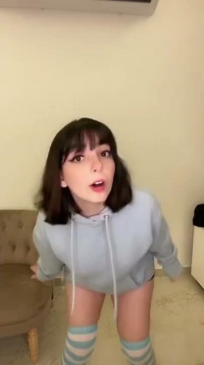 We’re just going to ignore the bad lip syncing | defiantpanda #6 🍑😍 | #tiktok #defiantpanda #shorts