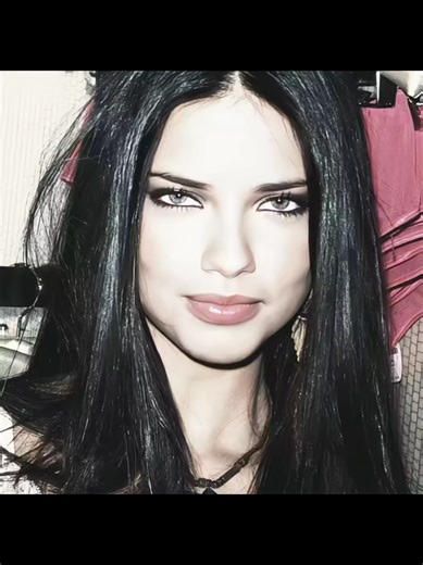 #adrianalima #beauty #models #fashion #victoriassecret | Adriana Lima