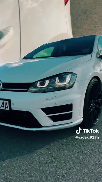 Explore the VW Golf 7R: A Car Enthusiast's Dream