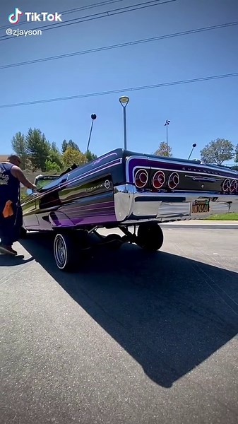 Classic Cars: Low n Slow Lowrider Chevrolet Big Rollerz Asphalt