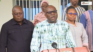 Burkina/Ministère de l’Economie : Plus de 1300 milliards de francs CFA mobilisés au premier semestre de l’année 2024 Le Premier ministre, Apollinaire Joachimson Kyélèm de Tambèla, a procédé à l’évaluation de la mise en œuvre des contrats d’objectifs des membres du gouvernement pour le premier semestre de l’année 2024. Aboubacar Nacanabo, ministre de l’Economie et des Finances, figure parmi les ministres évalués le mercredi 7 août. Son département, dit-il, enregistre un taux de réalisation de 56%