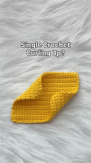 Smart sc caption Curling edges? ❌ Hello flat & sturdy rows! ✨ Instead of blocking, try this 👉 1️⃣ Work Row 1 in single crochet as usual 2️⃣ Chain 1 and turn 3️⃣ Bring yarn to the front 4️⃣ Insert hook from the back of the stitch below 5️⃣ Pull up a loop & single crochet No more curling — just neat rows every time 💜 🧶 Yarn used: 👉 Kotton 6 ply [504] 👉 Kotton 6 ply [541] Hook used: Clover Amour 3.0 mm ✨ And that’s your Smart Stitch in 60 sec ⏱ Happy Crafting! 🧶 #MagicNeedles #DoWhatYouLove #