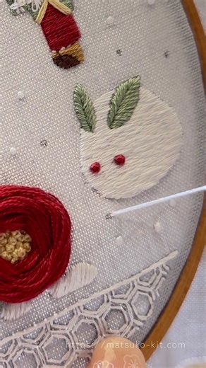 French Knot | Embroidery Journey Japan #embroidery #diynstitch #stitch #handembroidery #frenchknot