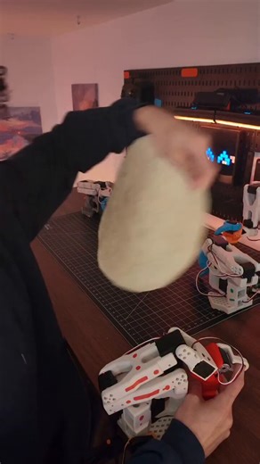 This guy spent several days teaching a tabletop robot arm to roll a burrito and when one could not do it he did not rewrite the controller he printed 2 more and launched a 3-arm setup for about $1,000.He does not rewrite the software, does not wait for a smarter model, does not update the imitation weights, he just prints another arm and connects it to the existing leader-follower through LeRobot, nonstop.And it got more interesting: the hardware of one arm is a DIY kit SO-101 for about $300 to 